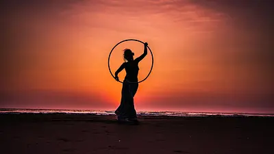 Ćwiczenia z hula hop – spal kalorie i popraw formę